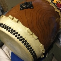 和太鼓 欅 1.6尺 耳あり 和楽器 太鼓 直径約48cm 台付 ソフトケース付